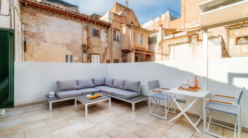 Amazing apartment with terrace in Palma Old Town Plaza Mayor.