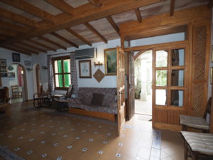 Rustic house (finca) near the village - Bunyola area - Santa Maria del Cami with pool, garden, fruit trees and a lot of potential!